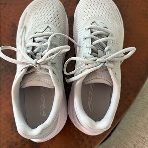 Altra Women's Gray Running Shoes Via Olympus 2